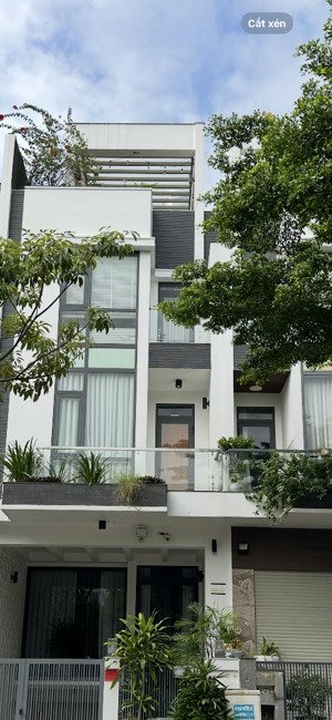 bán biệt thự 4 tầng mới đẹp ntcc.chỉ 16tỷtl.ngay khu vip bên sông hbc gigamall.dt: 7x17 shr-hc.rẻ.