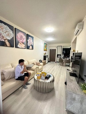 bán căn hộ the habitat tầng 10 đầy đủ nội thất, giá hấp dẫn!!!