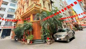 bán nhà ngọc khánh-nguyễn công hoan gần đài thvn, lô góc 56m x5t, ô tô, an sinh cực tốt.