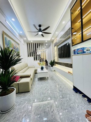 quá hiếm bán nhà rộng đẹp ngõ 523 minh khai 42m2, 3 tầng, 4 ngủ, ngõ thông, giá chỉ 7,5 tỷ