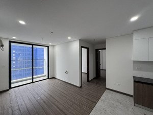 bán căn 2pn fpt plaza2 -view đường hoàng minh thắng, đà nẵng-trục đường chính của dự án