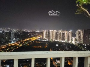 cho thuê căn hộ tầng 31, block b2, toà gemek tower, diện tích 79m2, nội thất đầy đủ, 2pn, 2wc