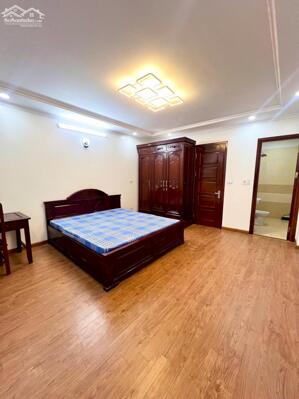 BÁN GẤP NHÀ NGUYỄN THỊ ĐỊNH CẦU GIẤY 35m2, 5 TẦNG MẶT TIỀN 4,6m GIÁ 8.8 TỶ