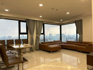 bán chcc kingdom 101, tô hiến thành, q10. 73m2=2pn=2wc giá 5tỷ9. lh: hương