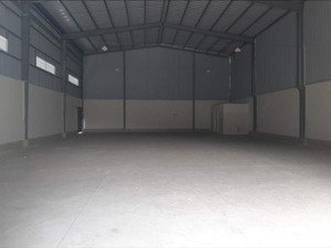 cho thuê kho,xưởng sx 600m đẹp y hình giá 40tr/t, đ lê trọng tấn