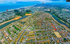 chào bán nam hòa xuân lô đối lưng trục thông ven sông gần công viên rất đẹp.