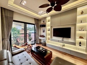 hiếm phố bồ đề - sát phố cổ - gần cầu 37m2 x 5 tầng, phong cách hiện đại, đủ công năng