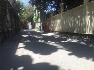 bán biệt thự gần đường trần ngọc diện và nguyễn ư dĩ phường thảo điền quận 2