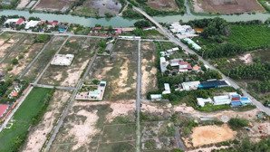 bán lô đất ven sông cực đẹp, dt 776m, cách trung tâm quận 2 - 15p di chuyển