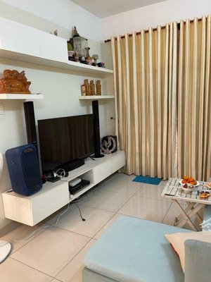 gia đình chuyển xuống phố cần bán lại căn hộ âu cơ tower, 65m², 2pn, 2wc giá 2.75 tỷ