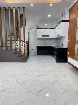 nhà 4 tầng võ văn dũng ô tô tránh nhau được kinh doanh 7 tỷ trở lại thôi