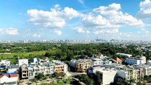 cam kết tin chuẩn, căn 3pn, hướng đông nam, view về landmark rất mát, sổ sẵn, lh: 