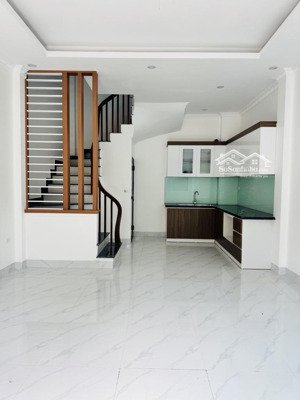 chính chủ bán nhà 36m khu vực ngã tư nhổn - đại học công nghiệp - tây tựu, oto