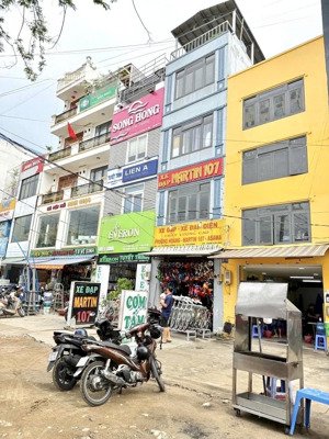 mặt tiền lề 8m - trường chinh - 4 tầng - dt: 4 x 14 - hđt 40tr/th - sổ vuông - nhận nhà ngay