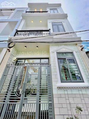 Nhà 1 trệt 2 lầu Khu Dân Cư Đại Ngân gần trường đại học Y Dược Cần Thơ