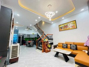 cần bán nhà 2 mặt tiền đường chính phú nông. dt 105,6m2. chỉ 6 tỷ 950