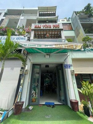 giá mới nhỉnh 9t nhà q5 trần tuấn khải_hxh_ full nội thất xịn_vị trí đắc địa kd sầm uất