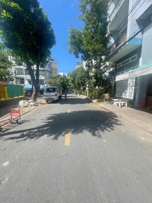 bán nhà mt đường số chợ tân mỹ,(5x20) vị trí đẹp đường rộng kế phú mỹ hưng, thích hợp xây cao tầng