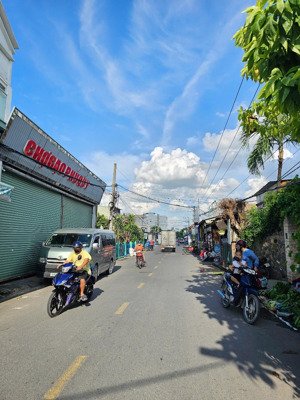 đất mặt tiền kinh doanh nở hậu tặng nhà cấp 4 gần nguyễn thị minh khai