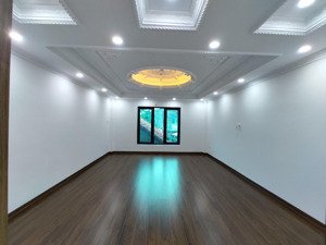 pháp vân, giải phóng. nhà 38m2 xây mới. gần sát giải phóng quốc lộ 1a, vị trí đẹp, giá bao tốt nhất