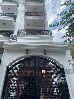 nhà 5 tầng (6x24m) có thang máy. mới xây 2024. xe 7 chỗ vào nhà,full nội thất cao cấp. chỉ 160tr/m2