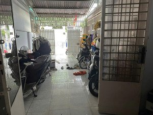 bán nhà 4m x 18m hẻm ngắn kênh t2, gần chợ bà điểm, hóc môn