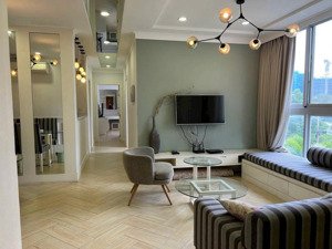 bán căn hộ 3pn 105m full nội thất star hill nhà mới đẹp - giá rẻ nhất thời điểm hiện tại