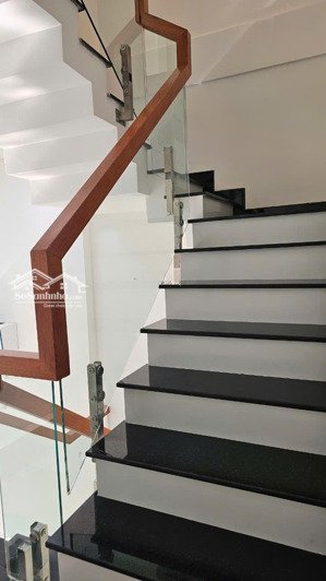 bán gấp nhà mặt tiên ngay nguyễn chí thanh nguyễn duy dương dt 10.6m x 30m ct hầm 8 tầng giá 75 tỷ