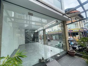 chính chủ - cho thuê nhà góc 2 mặt tiền 77 trần khắc chân, quận 1 - ngang 14m, nhà mới 100%