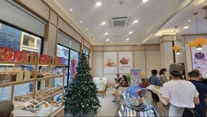 cho thuê lô góc đẹp mặt tiền hùng vương, vị trí vàng trung tâm tp đà nẵng, diện tích: 83m2