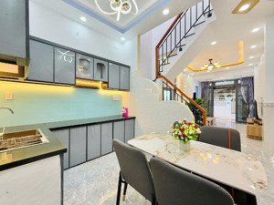 bán nhà hẻm hoàng hoa thám phường 5, bình thạnh cơ hội vàng cho nhà đầu tư! 63m2 ,2tỷ 400tr