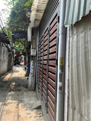 bán nhà chuyển công tác. cần tiền bán gấp!