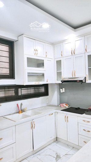 cạnh chợ cây quéo hẻm xe hơi 4 tầng dt: 4.5x15m, 13.3tỷ (hnm~tm~mb)