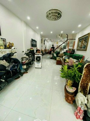 nhà cực đẹp vị trí không lỗi !!! mtnb khu tên lửa 5x20m 4 tầng - sát đường 19 & vành đai trong