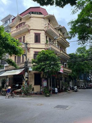 liền kề đẳng cấp kđt bắc linh đàm 78m 4tangvị trí cực đẹp -lô góc view vườn hoa