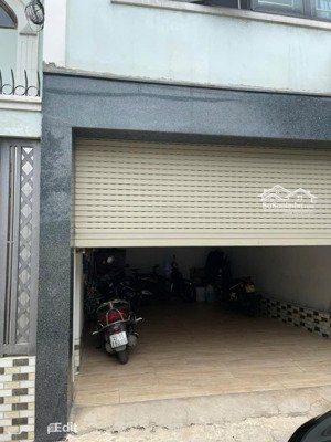 biệt thự 2 mặt tiền hẻm 7m đường an phú đông 9 phường apđ q12 dt : 112,5m2(7x18)12, 8tỷ.