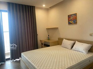 căn hộ studio tòa sky oasis tầng trung, view sông hồng và tp hà nội, full đồ, giá 1.850 bp