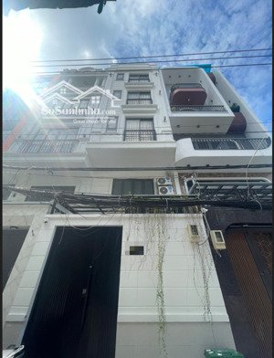 chdv 8 tầng dòng tiền 100 triệu/tháng giá chỉ 22.8 tỷ vị trí sát quận 1!