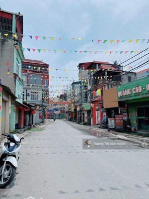 đất hiếm tây tựu cách phố 10m hơn 47m, mt 4.5m
vị trí cực đẹp, gần trường đại học