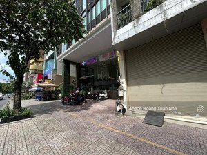 nhà nội thất đẹp + vỉa hè 6m - mặt tiền nguyễn đình chiểu, q3 - dt: 4m x 20m - 5 tầng - chỉ 39 tỷ