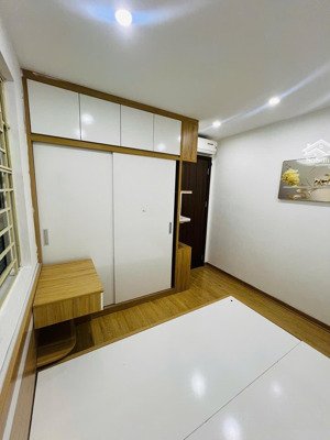 hot hòn họt bán nhanh căn hộ 2 ngủ tầng thấp full nội thất giá nhỉnh 2,5 tỷ