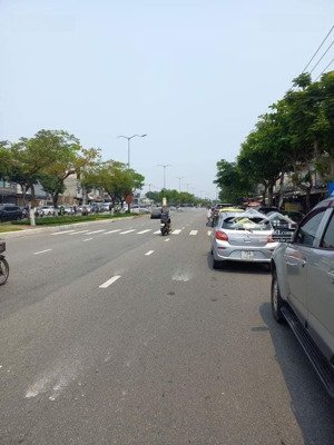 bán gấp lô đất biệt thự đẹp mặt tiền 7.5m đường trần đại nghĩa, ngũ hành sơn giá tốt chỉ 60tr/m2