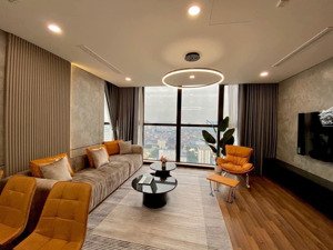 giá tốt căn hộ chung cư 121m thông thuỷ ( 4n2w) tại hpc landmark 105. giá: 6,9 tỷ