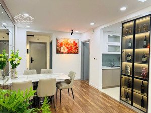 tôi cần tiền nên bán rẻ căn hộ goldmark 2n2vs diện tích 79m2 full nt cao cấp chỉ 5,8 tỷ bao hết phí