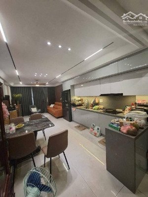 bán nhà phố bồ đề 50m2- 6 tầng- 15 tỷ hơn, gara ô tô- thang máy, gần bệnh viện tâm anh