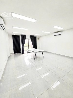cho thuê văn phòng tại 214 nguyễn xiển, 16 triệu, 120m2, chính chủ giá ưu đãi