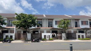 nhà liên kế 2 tầng sổ sẳn giá chỉ 2tyxx công chứng ngay