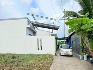 Nhà mới xây Phường Phú Tân - Bến Tre - tặng toàn bộ nội thất theo nhà