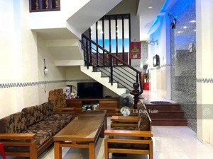 bán nhà 4 mê mặt tiền ngô trọng thiên hải cảng phường quy nhơn có 4 p.ngủ, gần hồ sinh thái đống đa