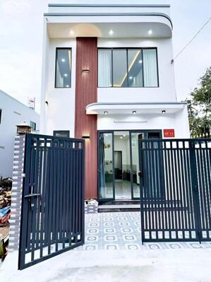 Giảm 200 triệu bán nhanh trong tuần nhà Dương Đình Cúc 5,5x14,5m giá 880 triệu ngay cầu Bình Điền